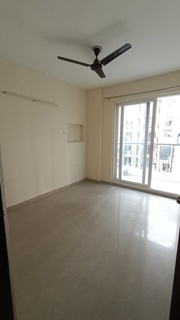 Room in 2 BHK Apartment at Aditya Urban Casa, Sector 78 – for Rent