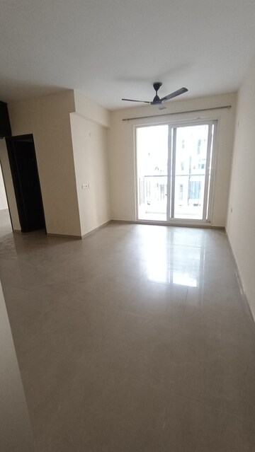 Room in 2 BHK Apartment at Aditya Urban Casa, Sector 78 – for Rent