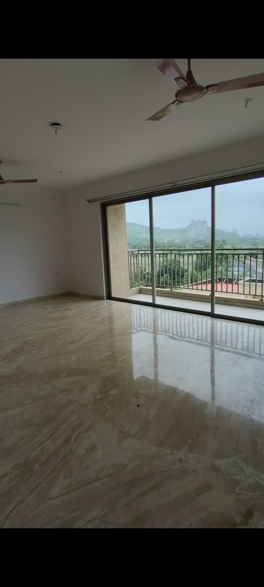 2 BHK + Servant Room 1100 Sq.Ft. Apartment in Hiranandani Fortune City