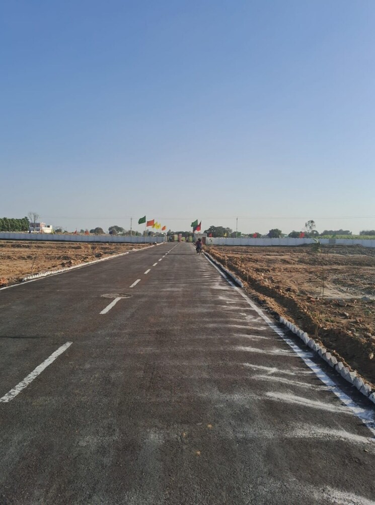 undefined, sector 162  100 Sq.Yd. Plot In Sector 162 Noida 8957724