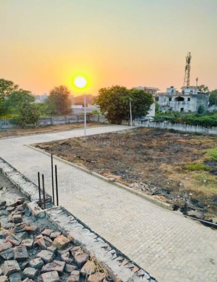 undefined, sector 162  100 Sq.Yd. Plot In Sector 162 Noida 8957724