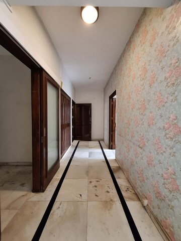Building Lobby in 3 BHK Apartment at Usha Villa, Santacruz West – for Rent