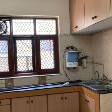 Kitchen in 3 BHK Independent House at RWA Apartments Sector 40, Sector 40 – for Rent
