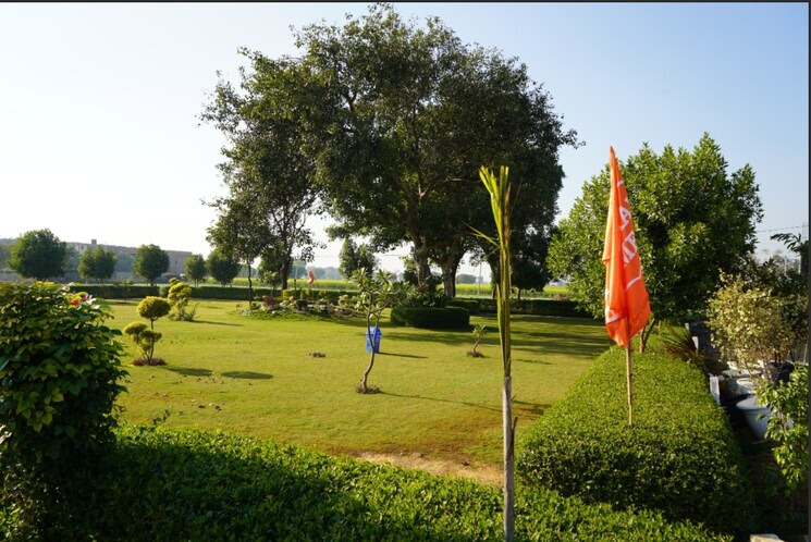 Garden, supertech upcountry  100 Sq.Yd. Plot In Supertech Upcountry Greater Noida 8957774