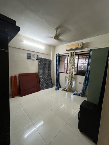 Bedroom in 2 BHK Apartment at Lemont Apartment, Malad East – for Rent