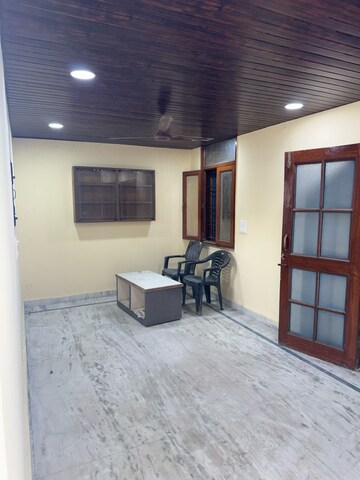 Living Room in 2 BHK Independent House at Sector 41 – for Rent