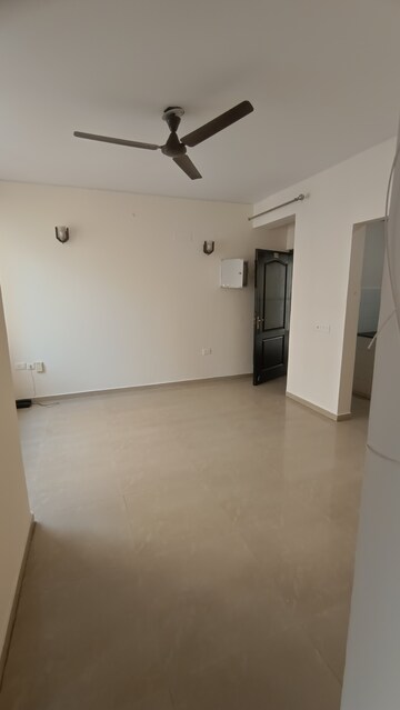 Room in 2 BHK Apartment at Aditya Urban Casa, Sector 78 – for Rent