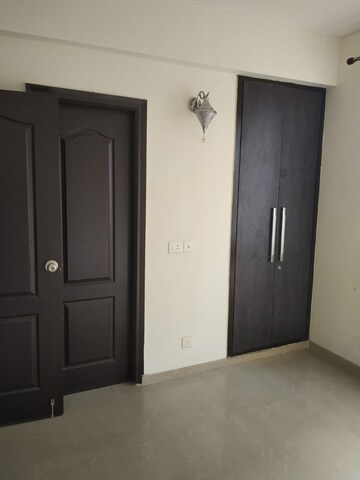 Room in 2 BHK Apartment at Aditya Urban Casa, Sector 78 – for Rent