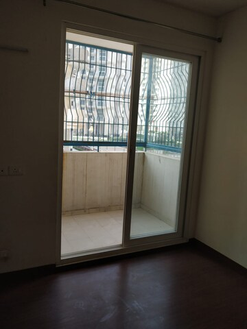 Room in 2 BHK Apartment at Aditya Urban Casa, Sector 78 – for Rent