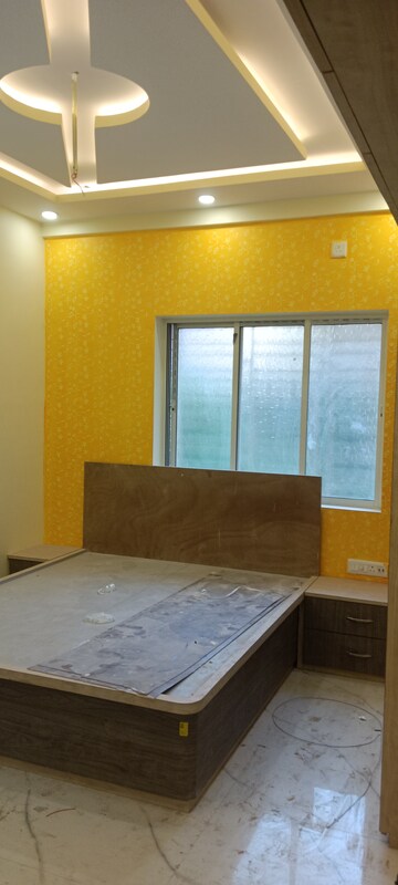 Room in 3 BHK Apartment at Silver Gardenia Lake Town, Lake Town – for Sale