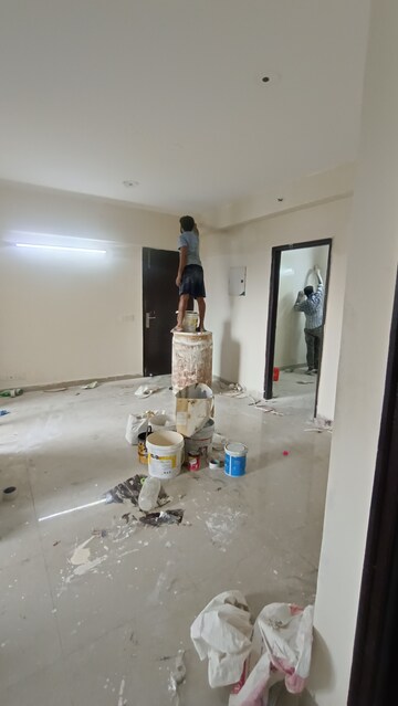 Bathroom in 2 BHK Apartment at Sethi Max Royal, Sector 76 – for Rent