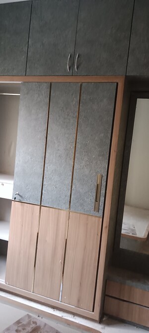 Furnished Amenities in 3 BHK Apartment at Lake Town – for Sale