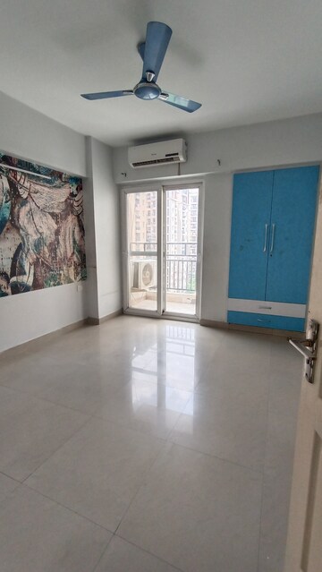 Room in 2 BHK Apartment at Aditya Celebrity Homes, Sector 76 – for Rent