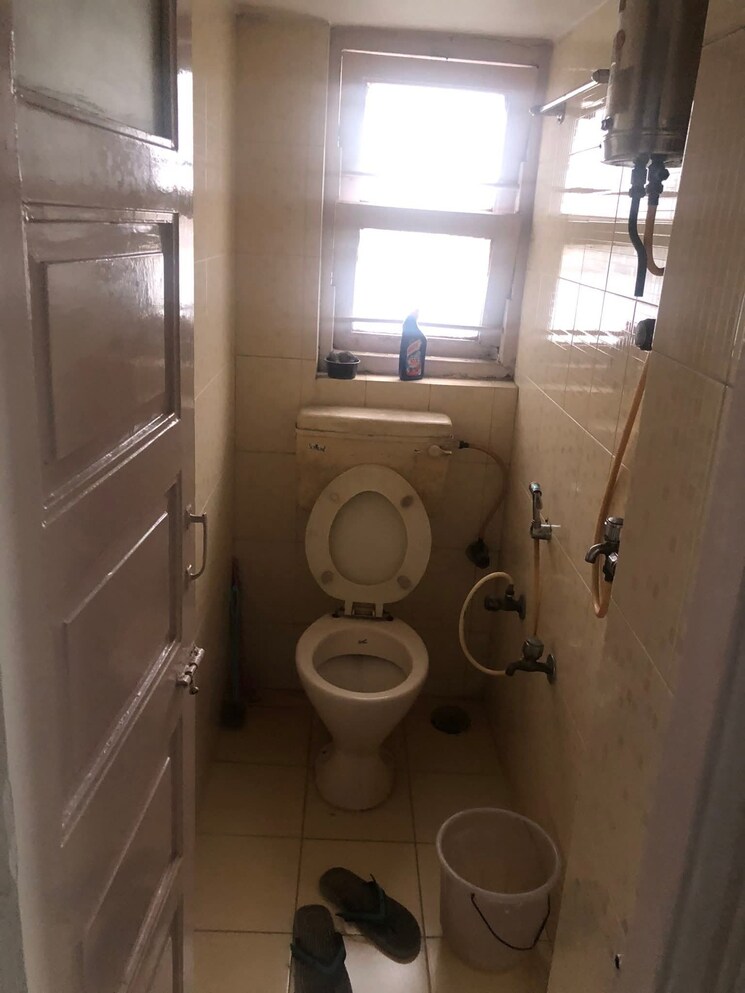 Bathroom, happy-house-prabhadevi 1 Bedroom 500 Sq.Ft. Apartment In Prabhadevi Mumbai 8957882