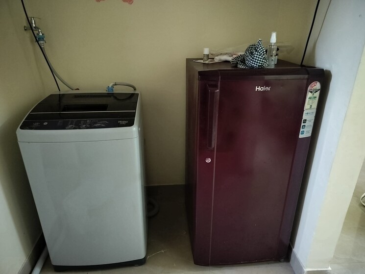 undefined, shrinivas-apartment 1 Bedroom 250 Sq.Ft. Apartment In Matunga Mumbai 8957888