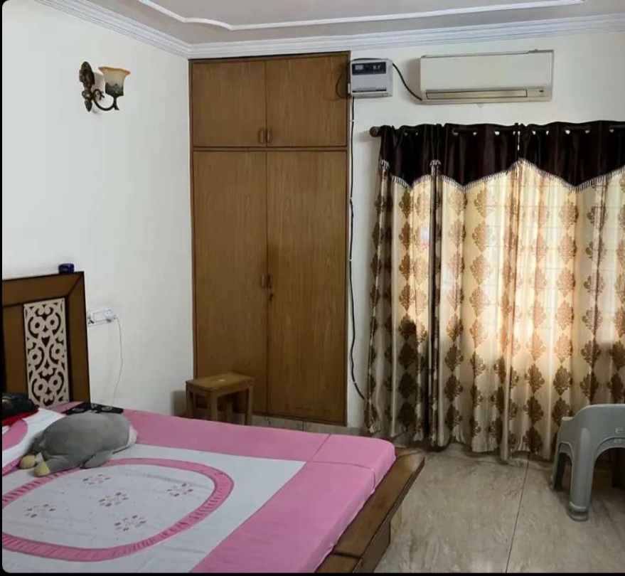 3 BHK Builder Floor For Rent in 3bhk Semi Furnished 