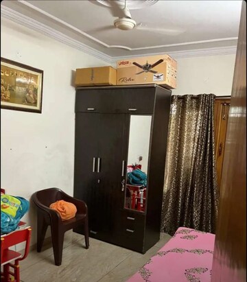 Bedroom in 3 BHK Builder Floor at Sector 49 – for Rent