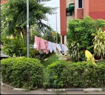 3 BHK Builder Floor – Garden View at Sector 49 - for Rent