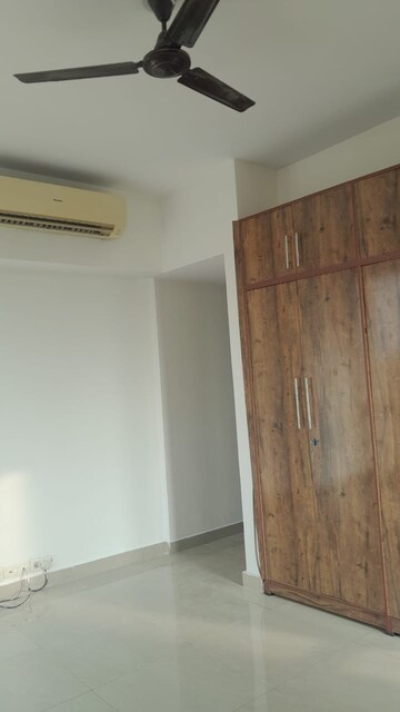 3 BHK Apartment For Rent in Unitech Escape, Sector 50