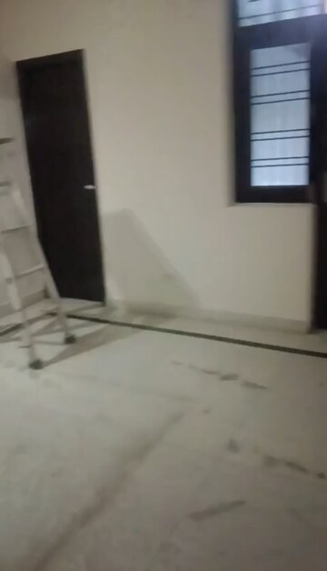 Room in 2 BHK Independent House at Sector 45 – for Rent