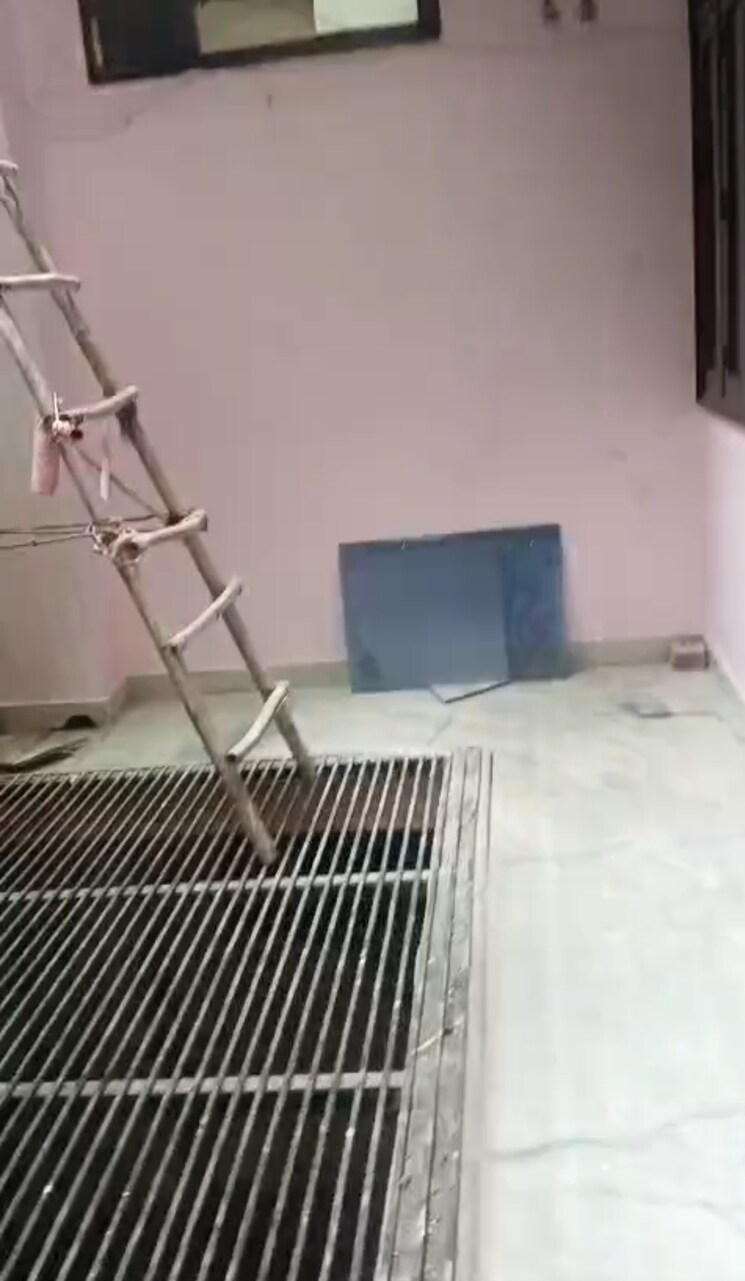 undefined, sector 45 2 Bedroom 162 Sq.Mt. Independent House In Sector 45 Noida 8957965