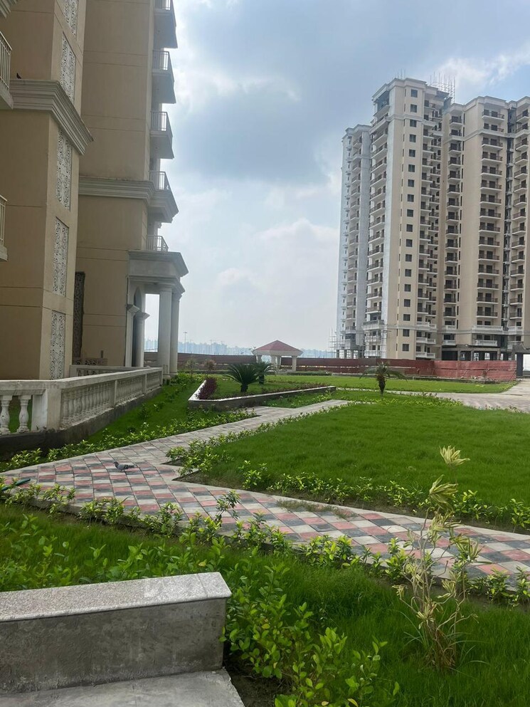 Exterior View, gaur-city-2-sanskriti-vihar 2 Bedroom 845 Sq.Ft. Apartment In Sector 16c Greater Noida Greater Noida 8957971