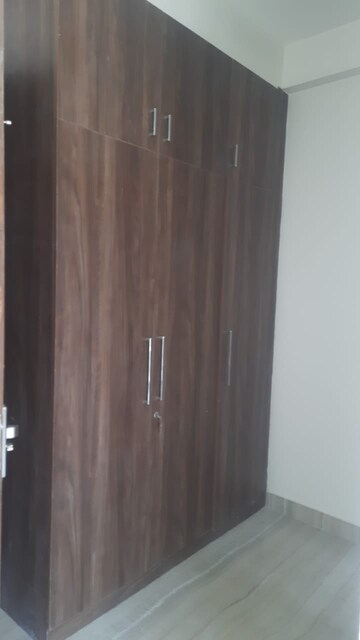 Building Lobby in 3 BHK Builder Floor at Sushant Lok 3, Sector 57 – for Rent