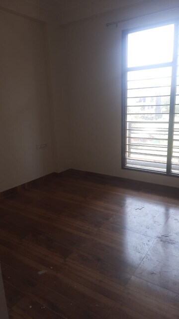 Room in 3 BHK Builder Floor at Sushant Lok 3, Sector 57 – for Rent
