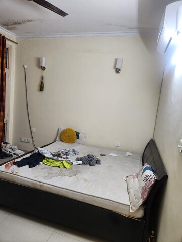 Furnished Amenities in 3 BHK Builder Floor at Sushant Lok 3, Sector 57 – for Sale