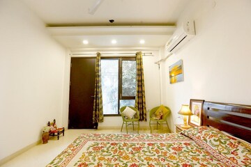 Bedroom in 4 BHK Builder Floor at Mayfield Garden – for Sale
