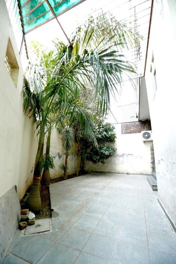 Balcony in 4 BHK Builder Floor at Mayfield Garden – for Sale