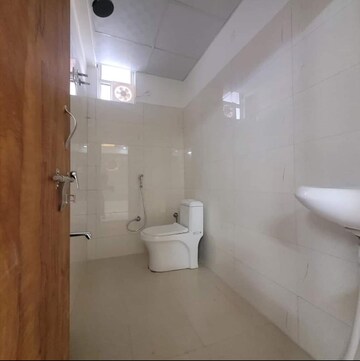 Bathroom in 3 BHK Apartment at Mansarovar – for Rent