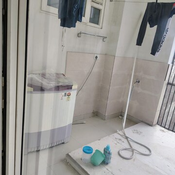 Bathroom in 2.5 BHK Builder Floor at Sector 105 – for Rent