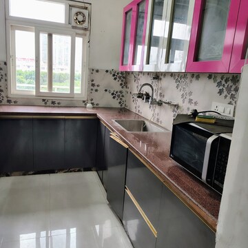 Kitchen in 2.5 BHK Builder Floor at Sector 105 – for Rent