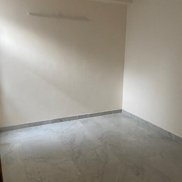 Room in 3 BHK Builder Floor at Panchsheel Vihar – for Rent