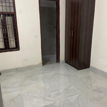 Room in 3 BHK Builder Floor at Panchsheel Vihar – for Rent