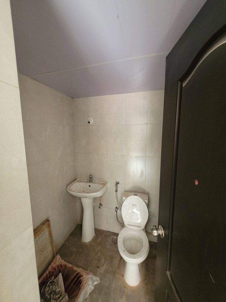 Bathroom, shriram-liberty-square 2 Bedroom 610 Sq.Ft. Apartment In Electronic City Phase ii Bangalore 8958071