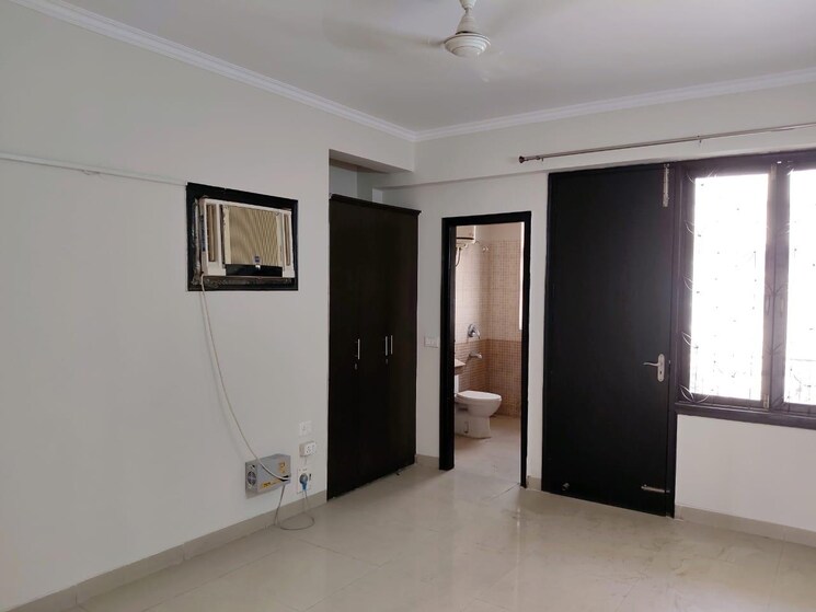 Room, ss-mayfield-gardens 4 Bedroom 3000 Sq.Ft. Villa In Sector 51 Gurgaon 8958082