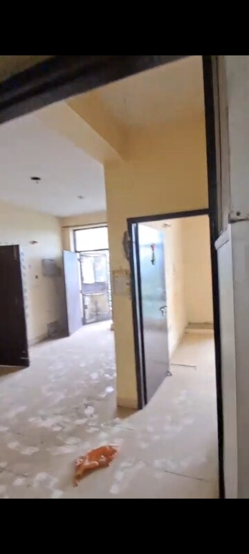 Room in 3 BHK Builder Floor at SRS Prime Floors, Sector 87 – for Rent