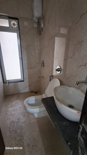 Bathroom in 2 BHK Apartment at Majestic Avighna, Chembur – for Sale