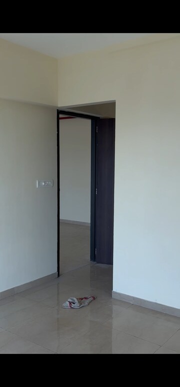 Room in 2 BHK Apartment at Spenta Alta Vista, Chembur – for Rent