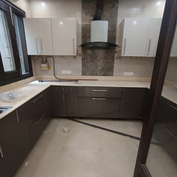Kitchen in 3 BHK Builder Floor at Shivalik Colony – for Rent
