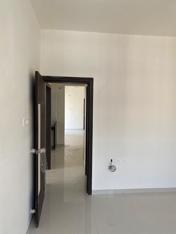 Room in 3 BHK Apartment at Ekta California, Nibm Road – for Rent