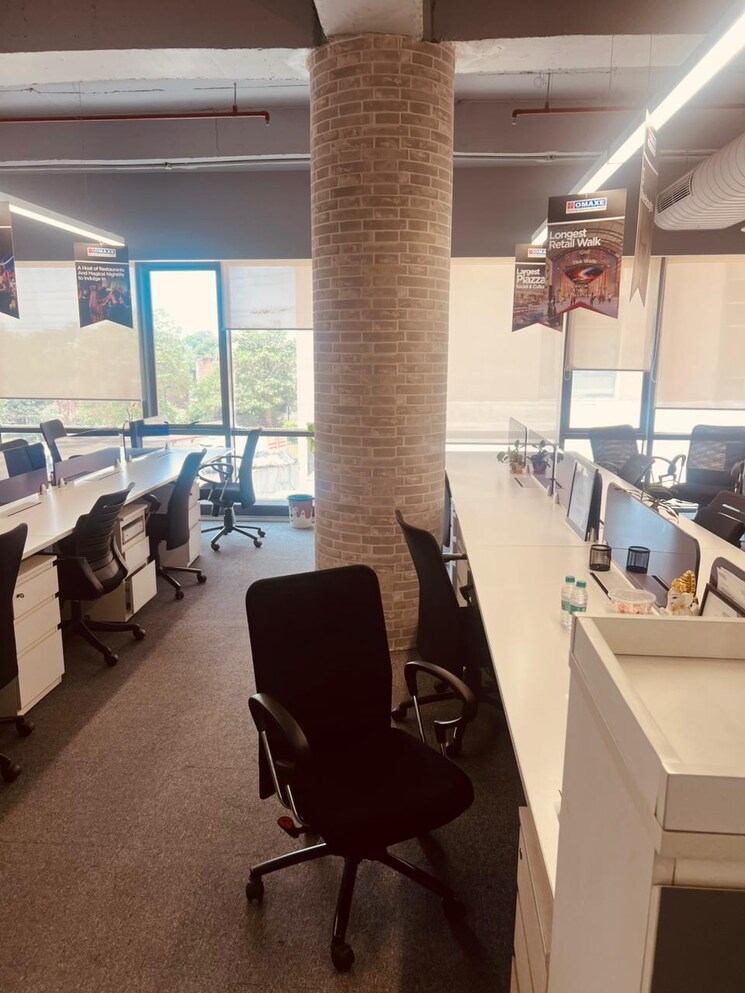 Team Area, pioneer-urban-square Commercial Office Space 5995 Sq.Ft. In Sector 62 Gurgaon 8958223