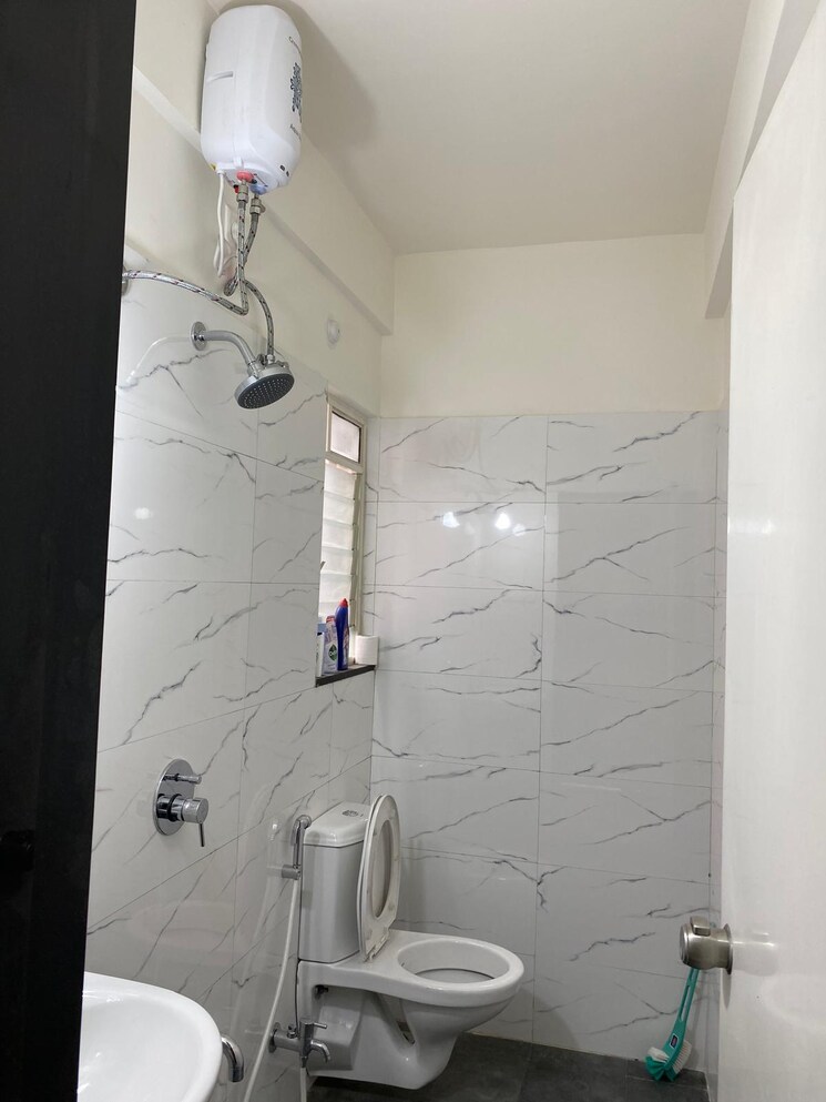 Bathroom, naren-hills 2 Bedroom 1050 Sq.Ft. Apartment In Wanwadi Pune 8958178