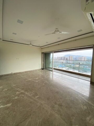 Room in 3 BHK Apartment at Pratibha Swastik Plaza C Chs Ltd Avana, Chembur – for Rent