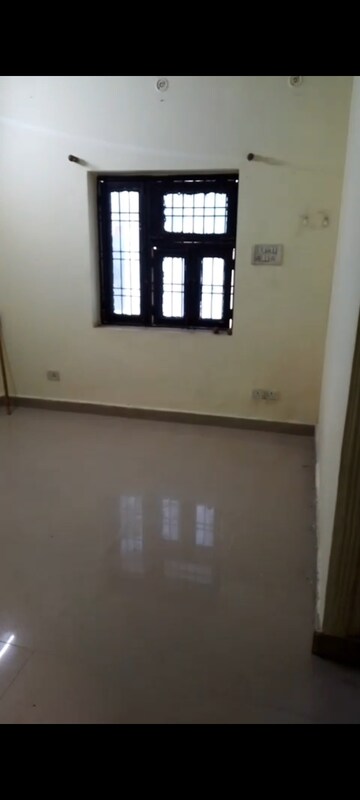 1 BHK Builder Floor For Rent in Sector 36 Greater Noida