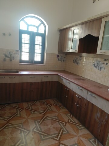 Kitchen in 2 BHK Independent House at Gomti Nagar – for Rent