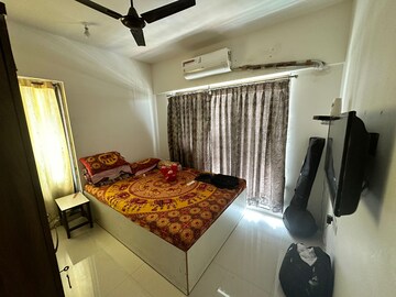 Bedroom in 3 BHK Apartment at Parinee Essence, Kandivali West – for Rent