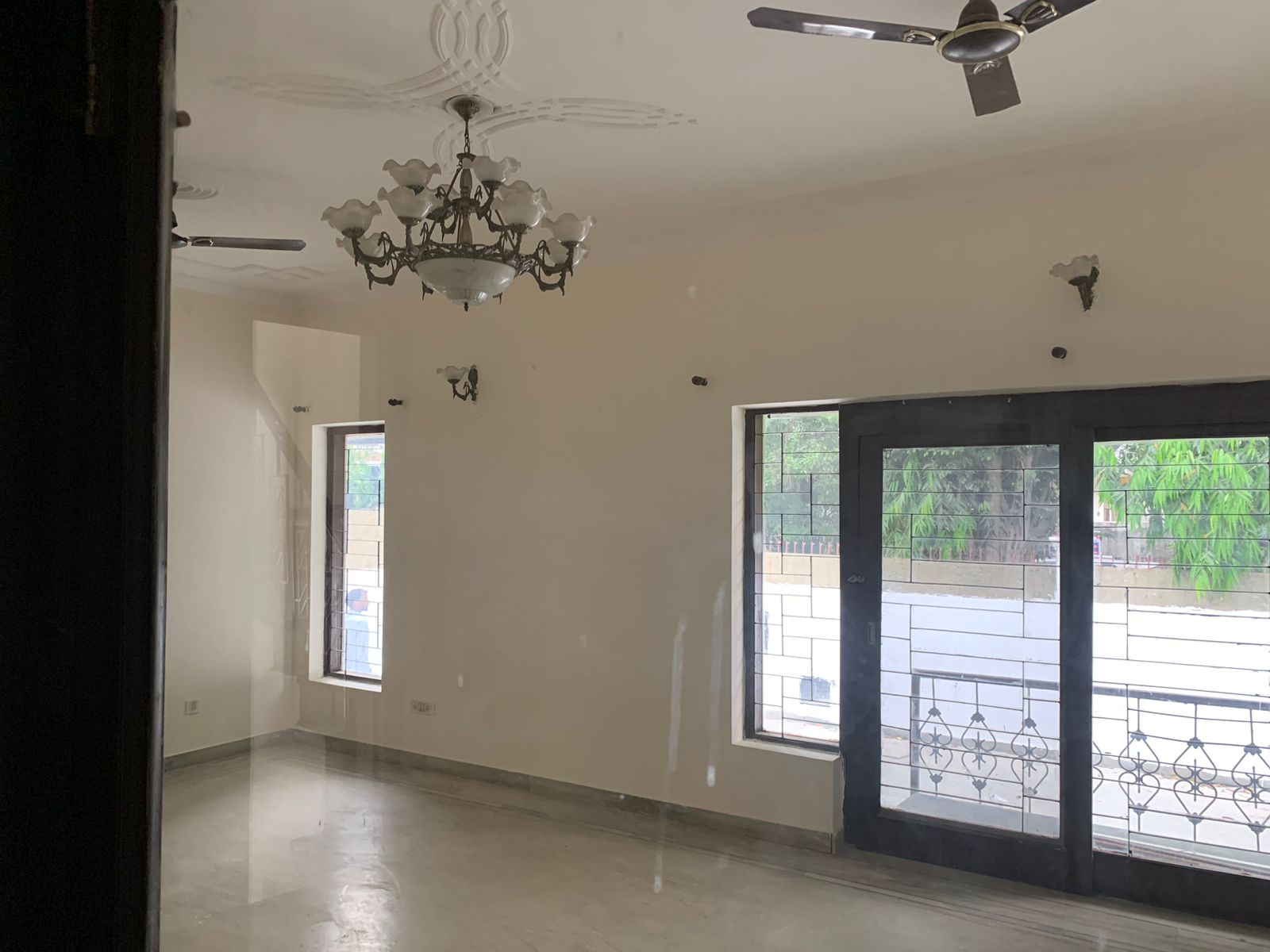 4 BHK + Pooja Room,Servant Room Independent House For Rent in Huda Market